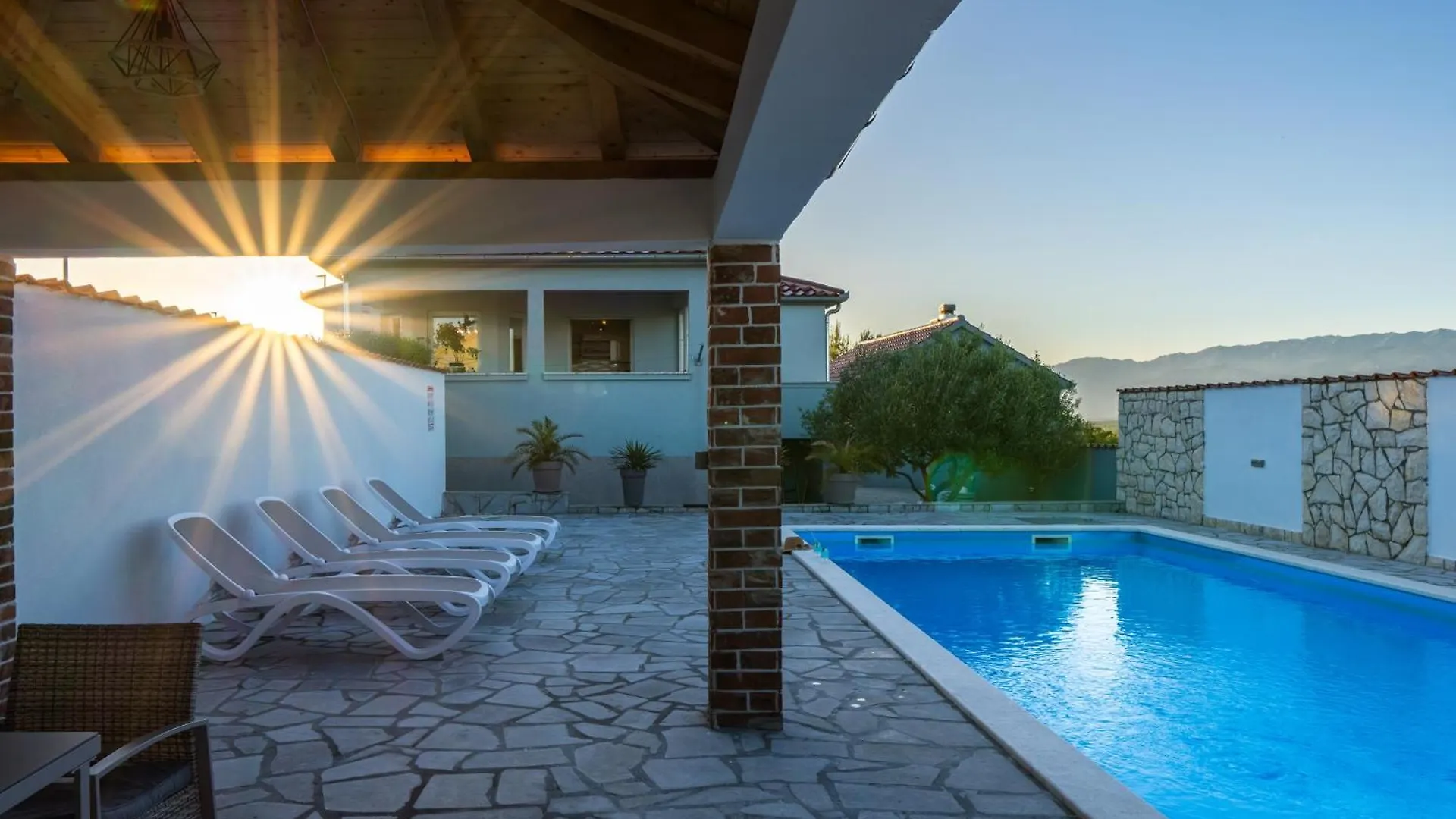Holiday Home Meri Pridraga