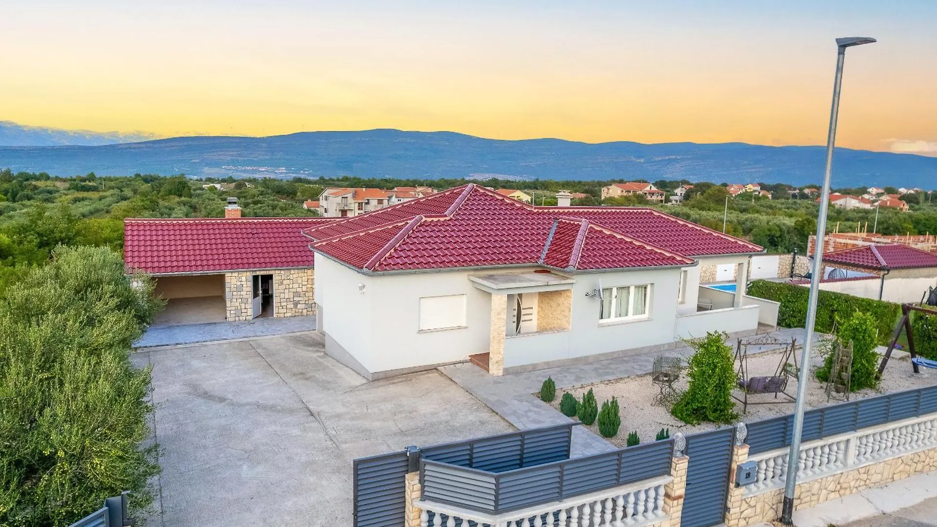 Holiday Home Meri Pridraga