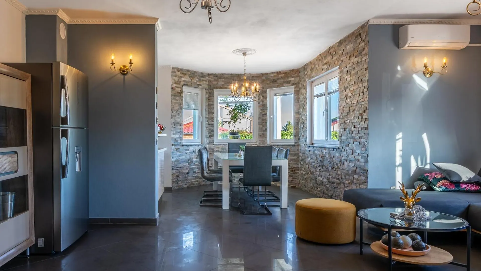 Holiday Home Meri Pridraga